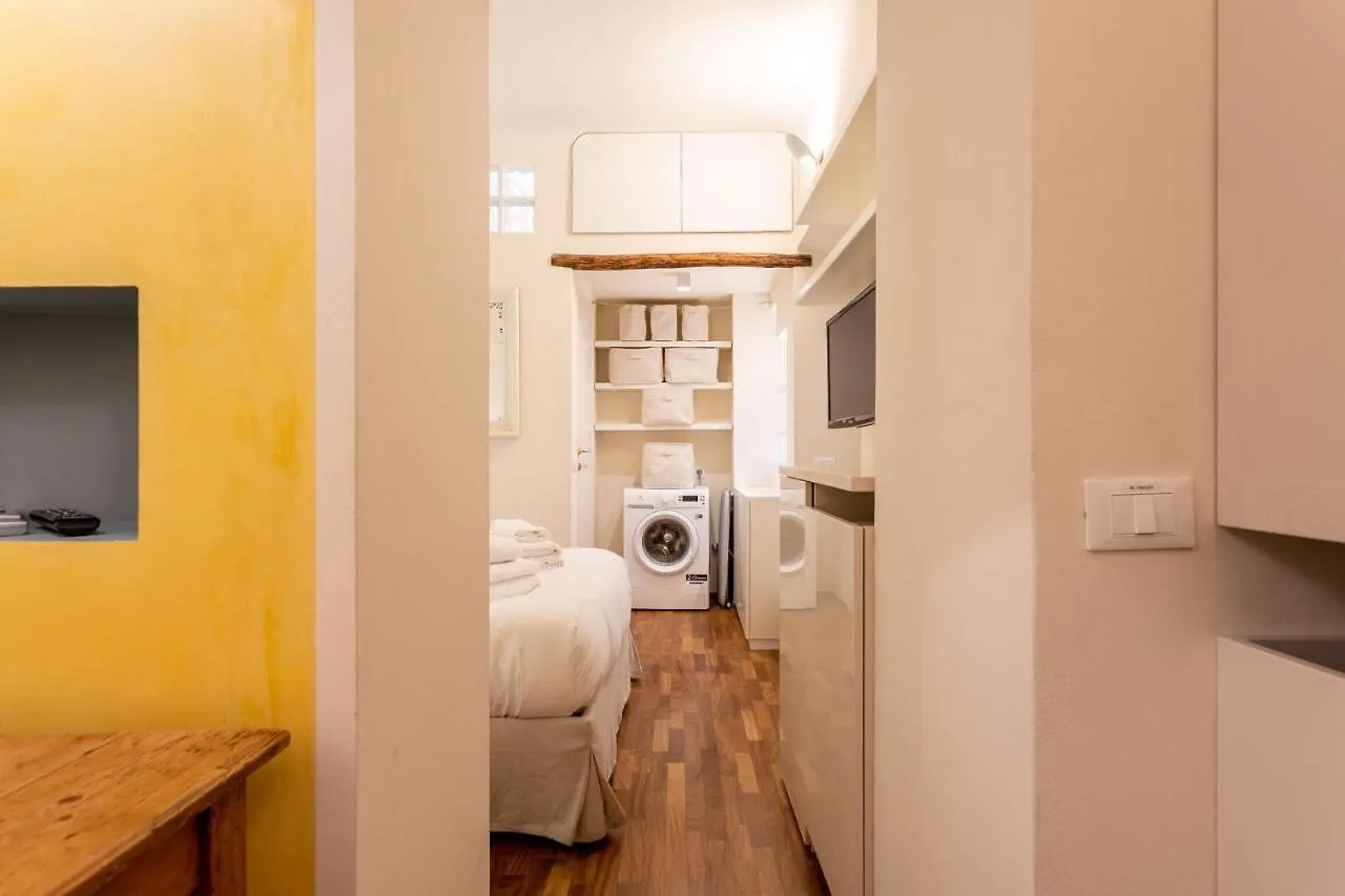 Pontaccio Apartment Milan 0*,  Italy