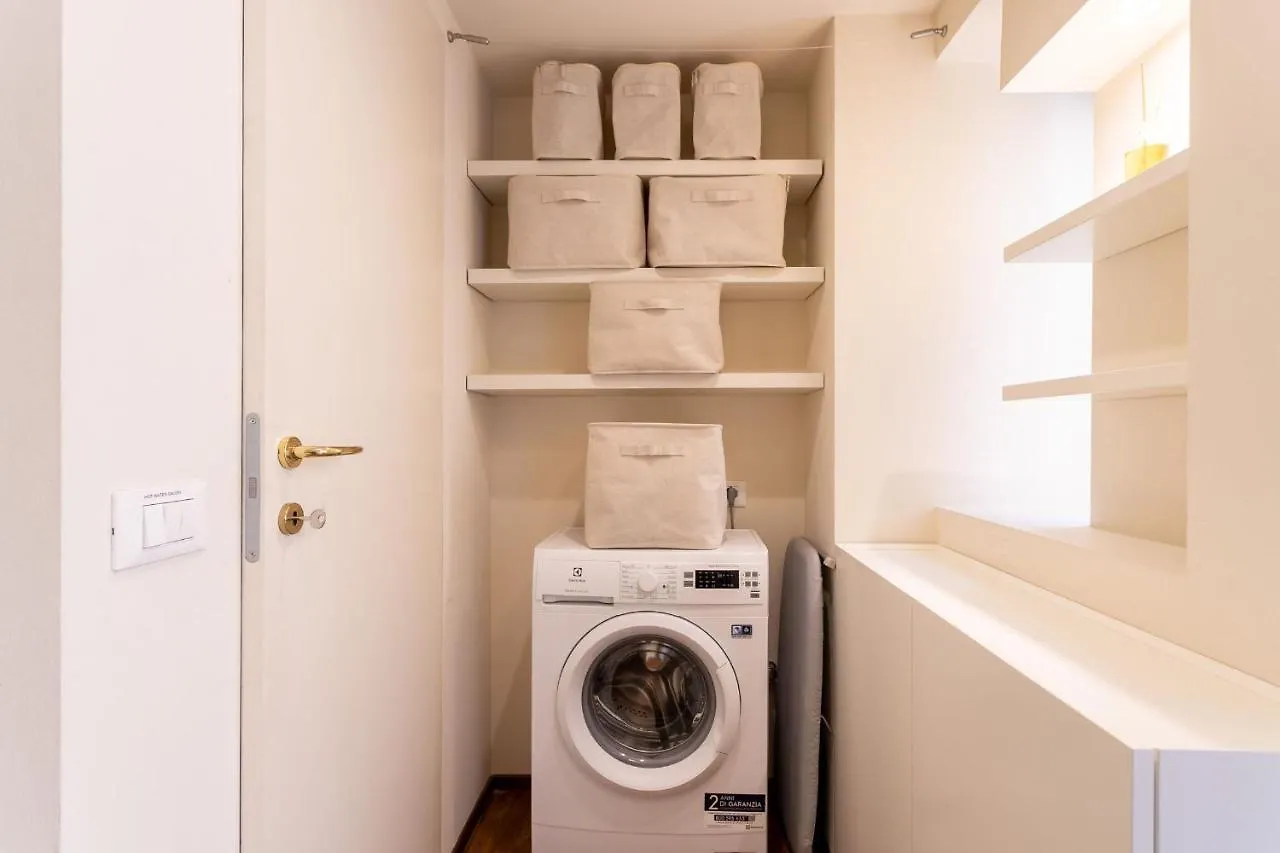 Pontaccio Apartment Milan