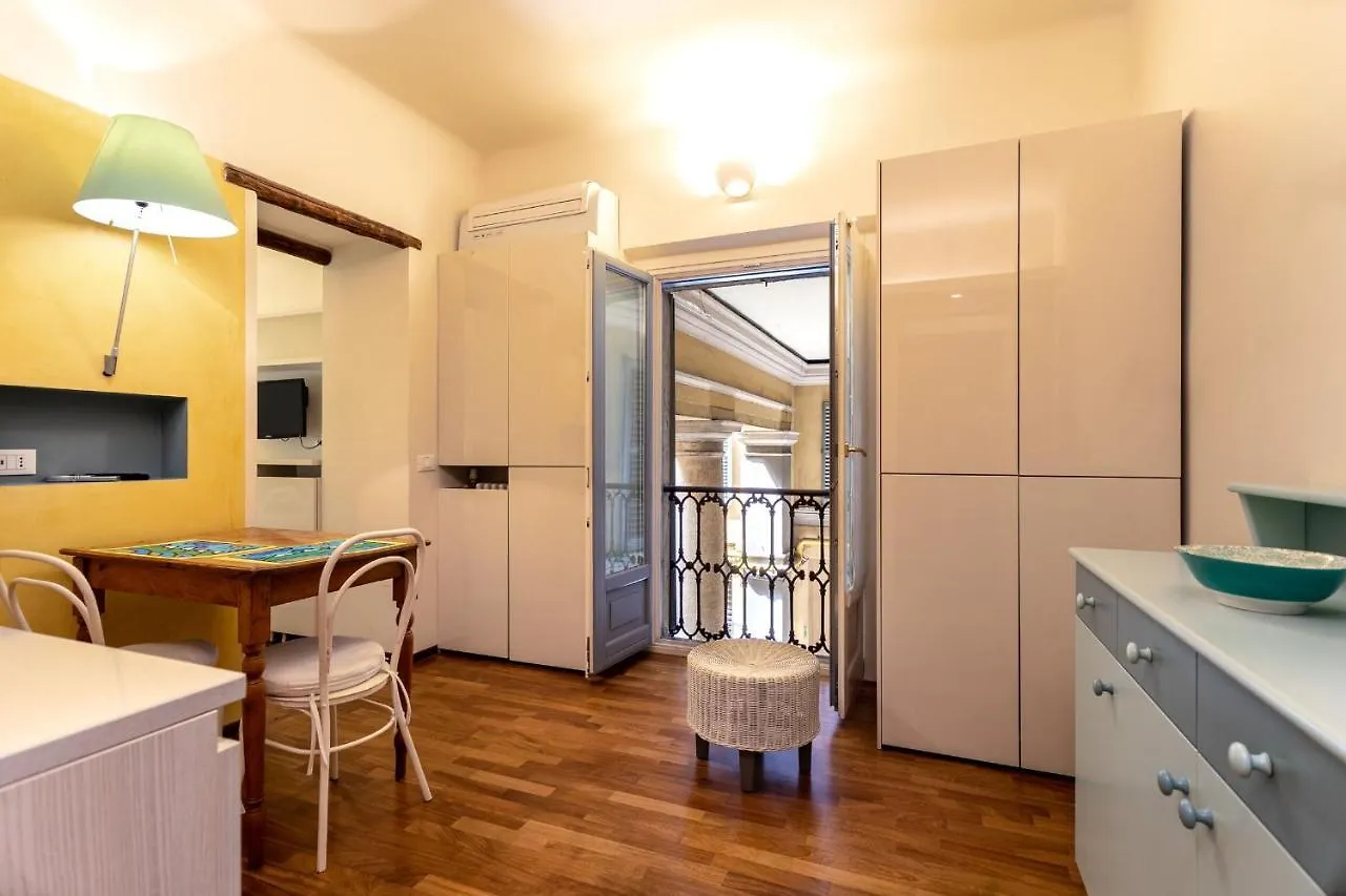 Pontaccio Apartment Milan