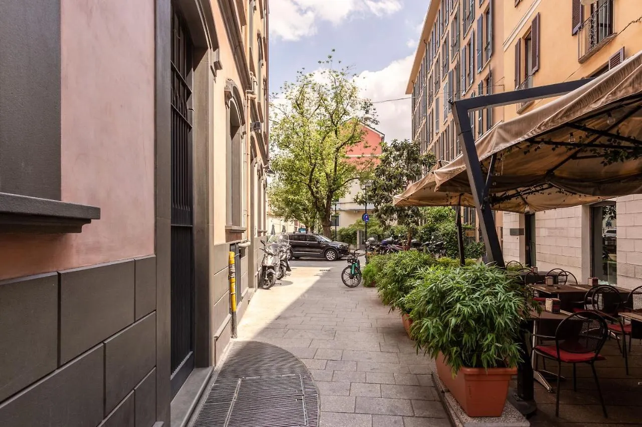 Pontaccio Apartment Milan